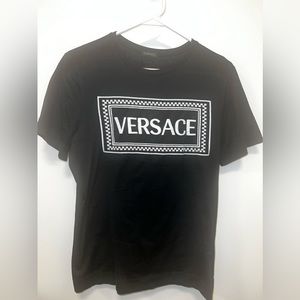Preowned Versace Embroidered Logo T-Shirt Women’s Size 40 IT (4 US)